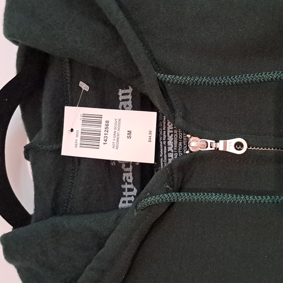 NWT Attack On Titan Scout Regiment Hoodie (Dark Green/Print) - Hot Topic - Picture 6 of 7